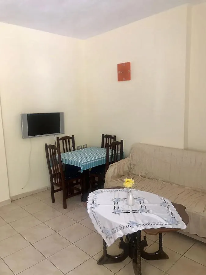 Beachside Apartments Smajlaj Velipoje